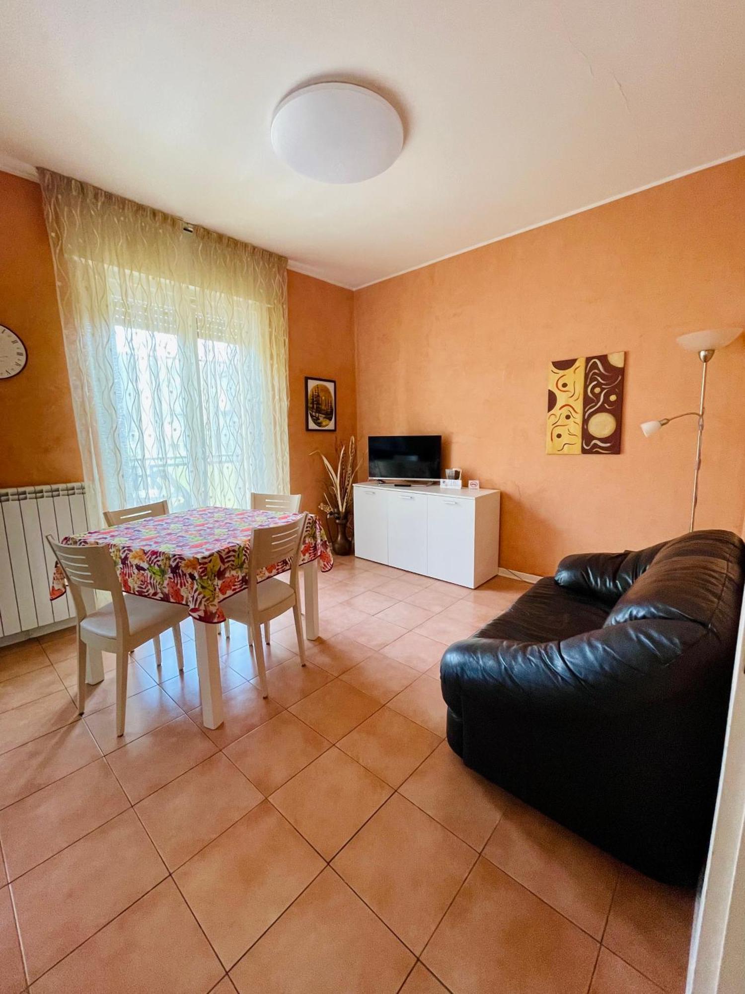 Le Rose Lägenhet Trieste Exteriör bild
